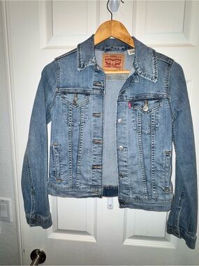 Levi's Light Blue Denim Trucker Jacket